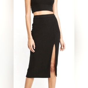 Abercrombie & Fitch Ribbed Side Slit Pencil Skirt Black size Large.